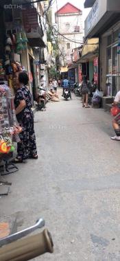 Kinh doanh sầm uất, spa, ô tô, 3 bước ra phố Trương Định, quận Hoàng Mai, nhà 4 tầng. Giá 3.1 tỷ