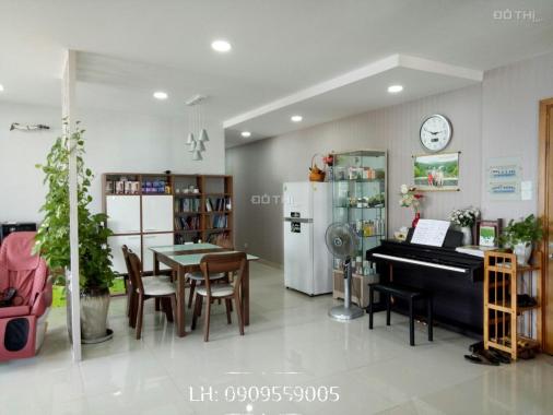 Căn hộ 3PN Đầm sen - Tân Phú cần bán tặng full nội thất, LH: 0909559005