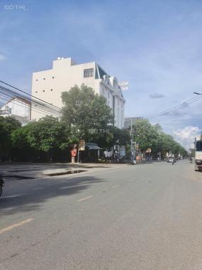 Nhà mặt tiền ngang 16m, Nguyễn Thị Minh Khai 350m, thị xã Dĩ An