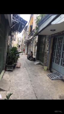 Cần bán nhà 1 lầu hẻm 30 đường Lâm Văn Bền, P. Tân Quy, Quận 7