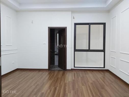 Bán nhà mặt phố Hoa Bằng, Yên Hòa, Cầu Giấy 80m2, MT 5m, giá 15,8 tỷ