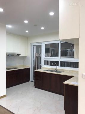 Cho thuê căn hộ chung cư Petrowaco 97 Láng Hạ, 3PN sáng, nội thất cơ bản, giá 14tr/tháng