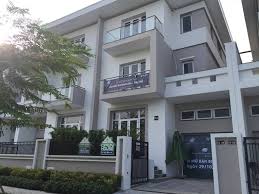 Cần chuyển vào Sài Gòn nên bán gấp biệt thự Ciputra, giá 25.7 tỷ (có VAT), liên hệ 0988 894 889