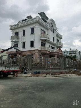 Bán đất khu Phú Nhuận, Quận 2, đã có sổ đỏ, xây dựng tự do, quy hoạch đồng bộ toàn khu. 0901478384