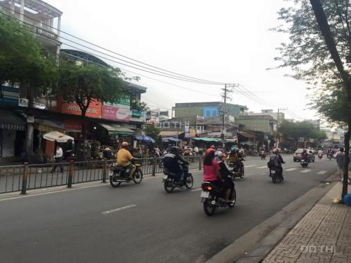 Bán nhà mặt tiền Trường Chinh, p. 14, Q. Tân Bình 12x24m. Đang cho ngân hàng thuê 130tr/tháng