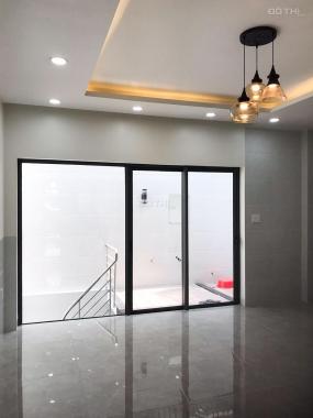 Tôi cần cho thuê mặt bằng làm văn phòng, hầm + trệt + lầu 1, DTSD: 250m2, KDC Vạn Phúc, Thủ Đức