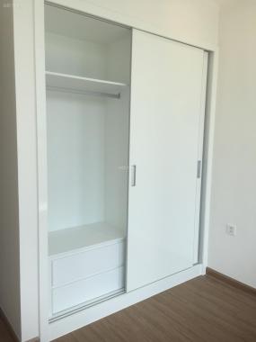 0975897169 bán căn hộ 1PN-1WC, DT: 50m2, nội thất chủ đầu tư, giá 2 tỷ, tại Vinhomes Sky Lake