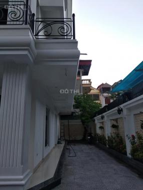 Bán nhà biệt thự phong cách Châu Âu phố Nguyễn Khánh Toàn, Cầu Giấy, 220m2, giá 23.5 tỷ