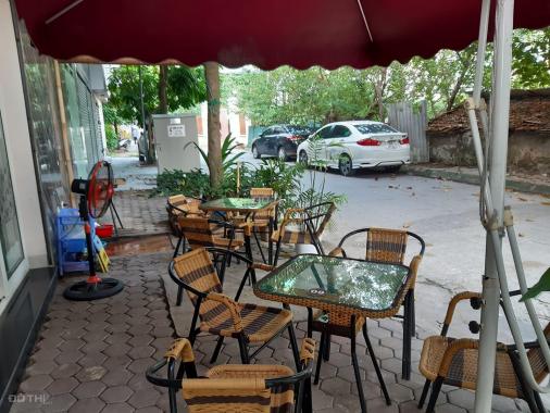 Sang nhượng quán cafe DT 50 m2 hai mặt tiền 5m & 4m Giếng Sen, gần Lẩu Gật Gù đường Lê Văn Lương