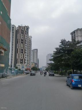 Bán nhà mặt phố tại đường Nguyễn Lương Bằng, dt 82m2 x 5,5 tầng, giá 26 tỷ