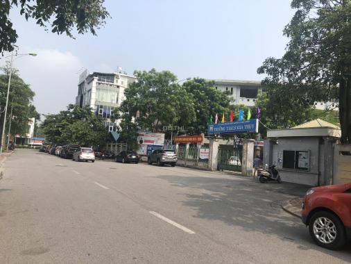 Bán căn hộ chung cư cao cấp Nguyễn Văn Cừ Long Biên 106m2 full đồ, giá 2.7 tỷ