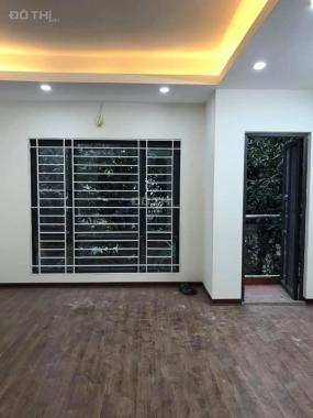 Bán nhà xây mới 4 tầng, 32m2 đường Trần Hữu Dực, giá 2,15 tỷ. LH: 0915533566