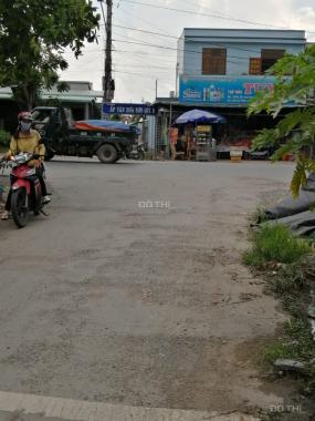 Bán miếng đất 80m2 ngay đường Nguyễn Văn Linh, Bình Chánh giá 400 triệu, shr, sang ngay