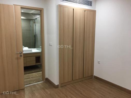 Cho thuê căn hộ Duplex tại chung cư Sky Park Residence, DT 198m2, 4PN, nội thất cơ bản, nhà sáng