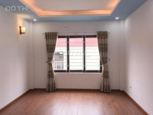 Bán nhà đường đội Ciputra ngõ 62 Thượng Thụy, Phú Thượng, Tây Hồ 35m2, 5T, 2,45 tỷ, ô tô đỗ