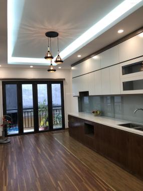 Nhà đẹp có gara ô tô ở Lê Đức Thọ - Trần Vỹ 42m2, 6 tầng, giá nhỉnh 160 triệu/m2, LH 0963.030.000