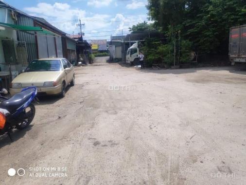 Cho thuê 600m2 đất làm kho xưởng bãi xe đường Nguyễn Văn Linh - giá 20tr/tháng