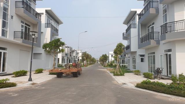 Nhà cần bán tại đường TL10, TL824, xã Đức Hòa Hạ, Đức Hòa, tỉnh Long An, Nguyễn Hòa, 0904440463