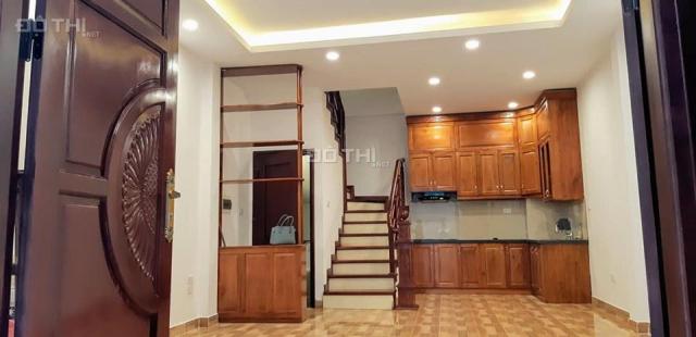 Bán nhà riêng Đình Thôn, 10m ô tô tránh, DT 36m2 x 5T, chỉ 3.05 tỷ. LH 0865.963.685