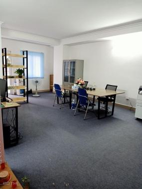 Cho thuê văn phòng giá tốt tại tòa nhà 10 tầng Lê Đức Thọ, có diện tích nhỏ từ 25m2 đến 70m2