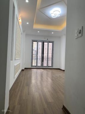 CC bán nhà mới xây, vị trí đắc địa, full nội thất tại đường Âu Cơ, Tây Hồ, Hà Nội, LH 0978688666