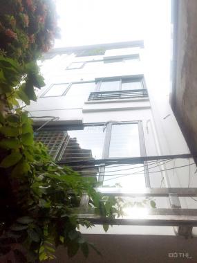 Bán nhà Nguyễn Văn Huyên 33m2, 5 tầng, thiết kế đẹp, 20m ra phố, trước nhà rộng rãi SH quay đầu
