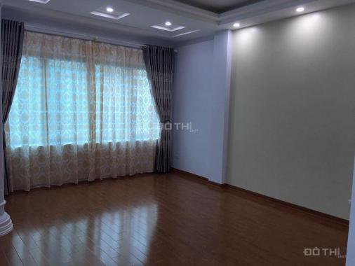 Bán nhà 180 Nguyễn Lương Bằng, DT 35m2 x 5 tầng mới tinh, giá 3,4 tỷ