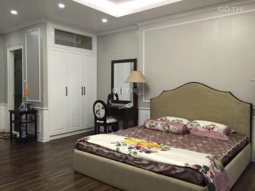 Bán nhà đẹp, chỉ để ở - Kinh doanh homestay - ngõ phố Trần Quốc Toản, Hoàn Kiếm, giá: 18,8 tỷ/50m2