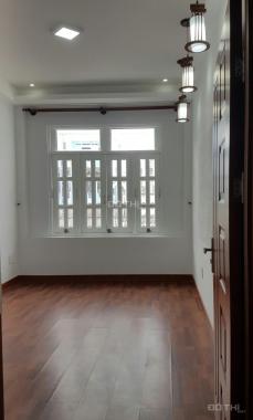 Cho thuê nhà 1 trệt, 3 lầu, Xô Viết Nghệ Tĩnh, 108m2, 3 PN, giá 20 triệu/th, LH: 0949 988 944