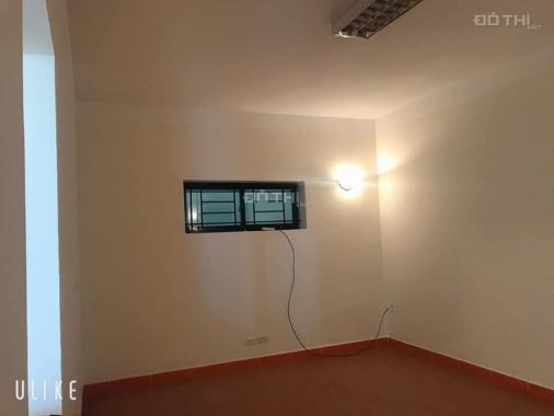 Bán gấp căn hộ tòa nhà 71 Nguyễn Chí Thanh 123,7m2, 3 PN, view hồ, giá 28.5 triệu/m2, 0971735999