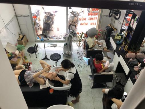 Chính chủ cần sang lại tiệm tóc thu nhập cao đầy đủ dụng cụ tại Lâm Văn Bền, Q7