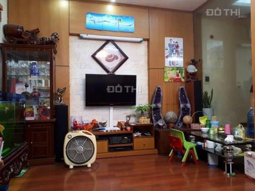 Chính chủ bán nhà Lê Duẩn, lô góc 5 tầng, ngõ rộng, 32.4m2, giá 2.475 tỷ