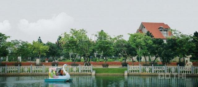 Bán suất ngoại giao biệt thự 200m2, The Phoenix Garden, mặt đường 22m, nhìn khu tiện ích