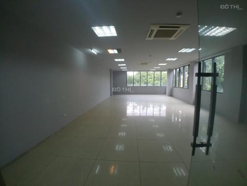 Cho thuê văn phòng hoàn thiện diện tích 80m2 tại mặt phố Chùa Láng, Đống Đa