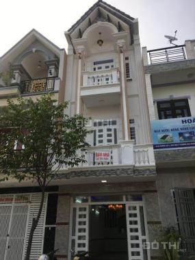 Cho thuê nguyên căn nhà MT Trần Quang Khải, Q. 1, DT: 4.2x20m