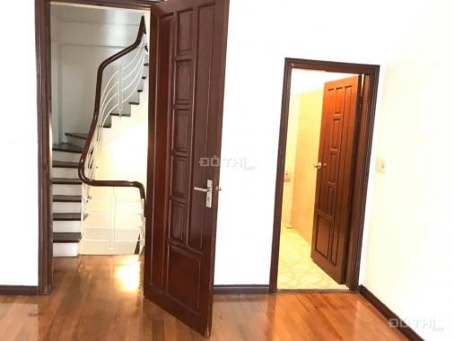 Nhà ngõ 173 Hoàng Hoa Thám, 6 tầng, 5PN, 38m2, lô góc, ở và cho tây thuê, 3.6 tỷ, 0915880682