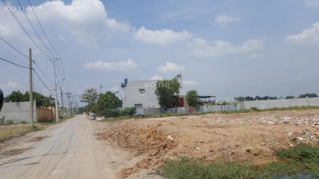 Cần bán gấp đất mặt tiền liền kề Hóc Môn giá chỉ 14 - 17tr/m2, Nguyễn Hòa 0904440463