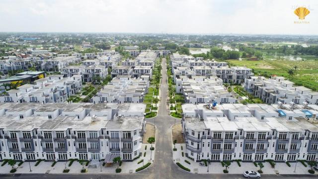 Nhà phố, biệt thự ngoại ô TP Hồ Chí Minh, giá 2.4 tỷ