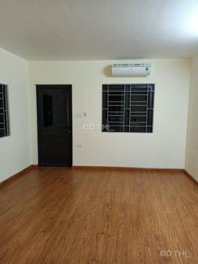 Bán nhà Quận Đống Đa 30m2, 4 tầng, ngõ rộng thoáng, nhà đẹp về ở luôn. LH anh Chính: 0888156566