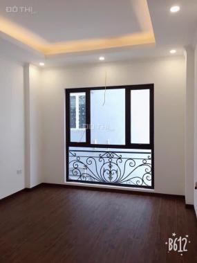 Bán nhà Nguyễn Chí Thanh, Đống Đa, DT: 54m2 x 5 tầng, giá: 7,7 tỷ. LH: 0393485862