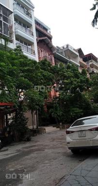 Bán nhà mặt ngõ 20 phố Trần Kim Xuyến, DT 200 m2 x 4T đường rộng 8m, giá 33 tỷ