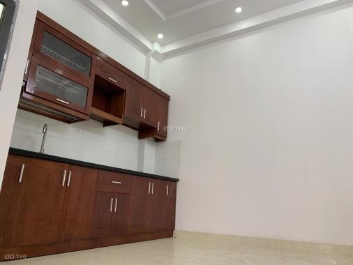 Nhà đẹp, xây mới, ngõ thông, có chỗ để ô tô, S= 35m2*4T, giá 1,68 tỷ ở Huyền Kỳ. LH: 0988262346