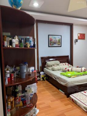 Bán nhà phố đầy đủ nội thất tại KDC Him Lam Kênh Tẻ Quận 7, LH 090.13.23.176