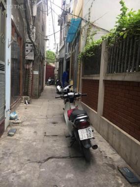 Hàng hiếm! Căn nhà dân phố Văn Phú - Hà Đông, 40m2, cách đường ô tô 70m, giá 2,35 tỷ