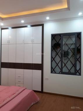 Bán nhà 35m2, 5 tầng Triều Khúc, ba mặt thoáng, cách mặt phố 10m, giá 2,35 tỷ. LH 0904959168