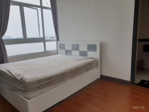 Mình cần bán gấp căn hộ Quốc Cường Giai Việt đường Tạ Quang Bửu, Q.8, diện tích 83m2, 2 phòng ngủ