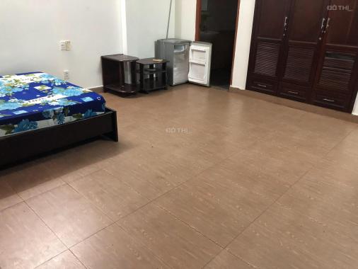 Căn hộ 40m2 rất đẹp, đầy đủ nội thất, có ban công, khu biệt thự Him Lam sang trọng