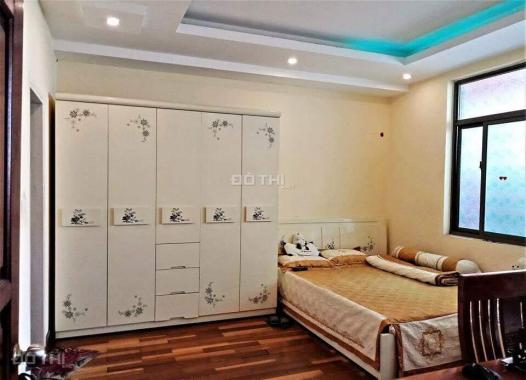 Bán nhanh nhà 70m2, 3 tầng, kinh doanh, ô tô vào, cổng làng Xa La, giá 4,5 tỷ, lh 0904959168