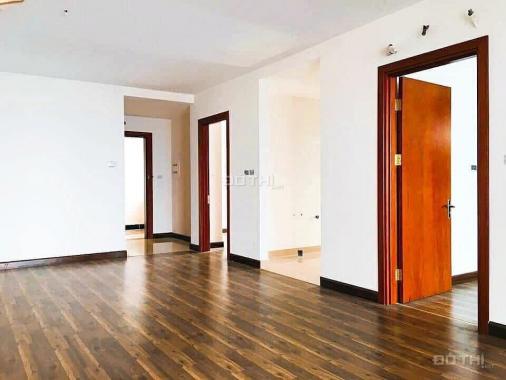 Cần bán căn hộ 2 phòng ngủ chung cư Goldmark City, liên hệ: 0981397154