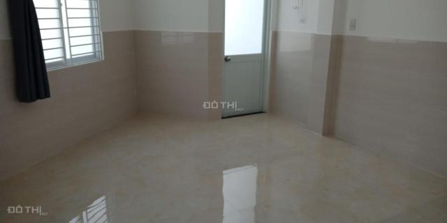 Cho thuê phòng trọ mới xây 42m2 có máy lạnh tại Tô Hiệu, Q. Tân Phú, giá từ 5 tr/tháng